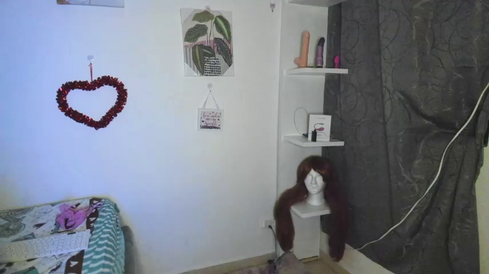 Sara_and_Lion