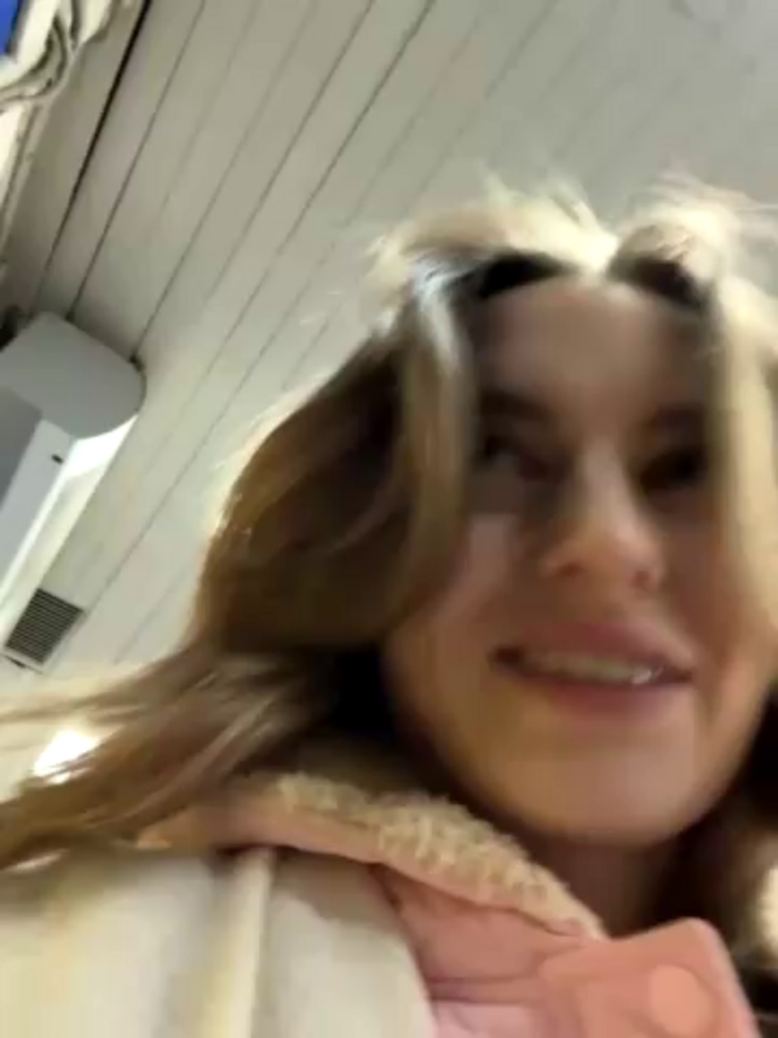 -AngelAri-