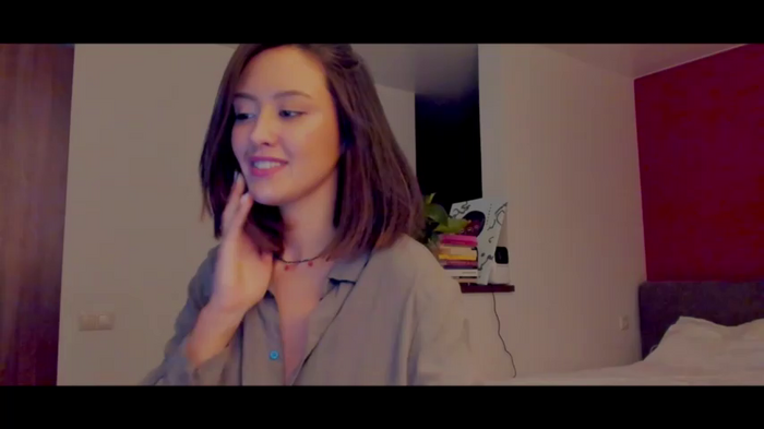 Alexa_Girl1
