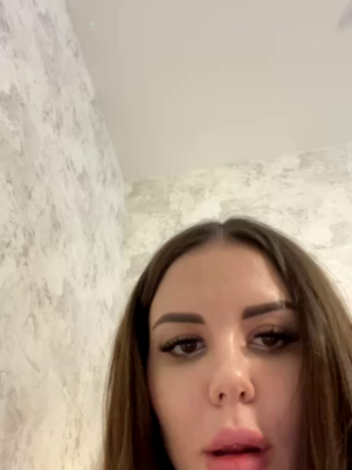 Alina_Vibe_Me