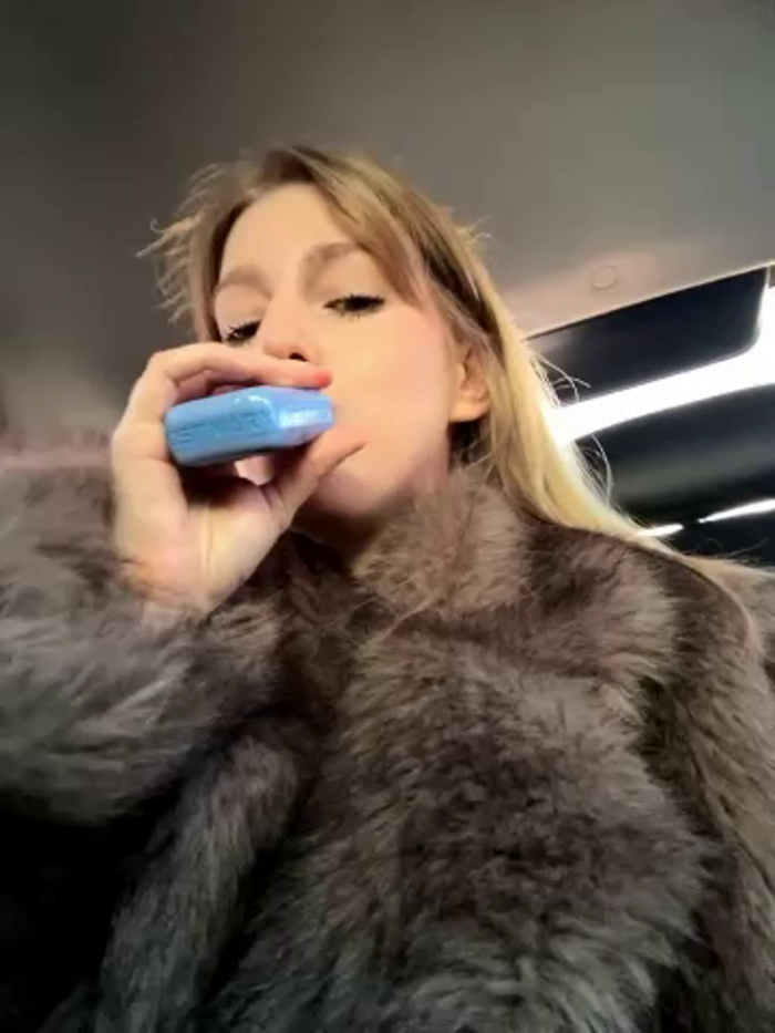 Kira_Miu
