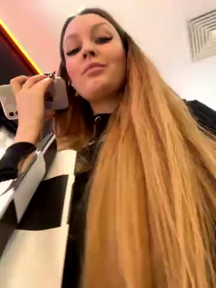 Teya_moon_