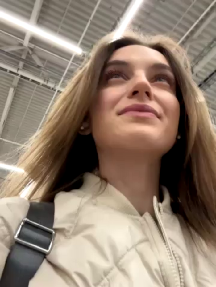 -AngelAri-
