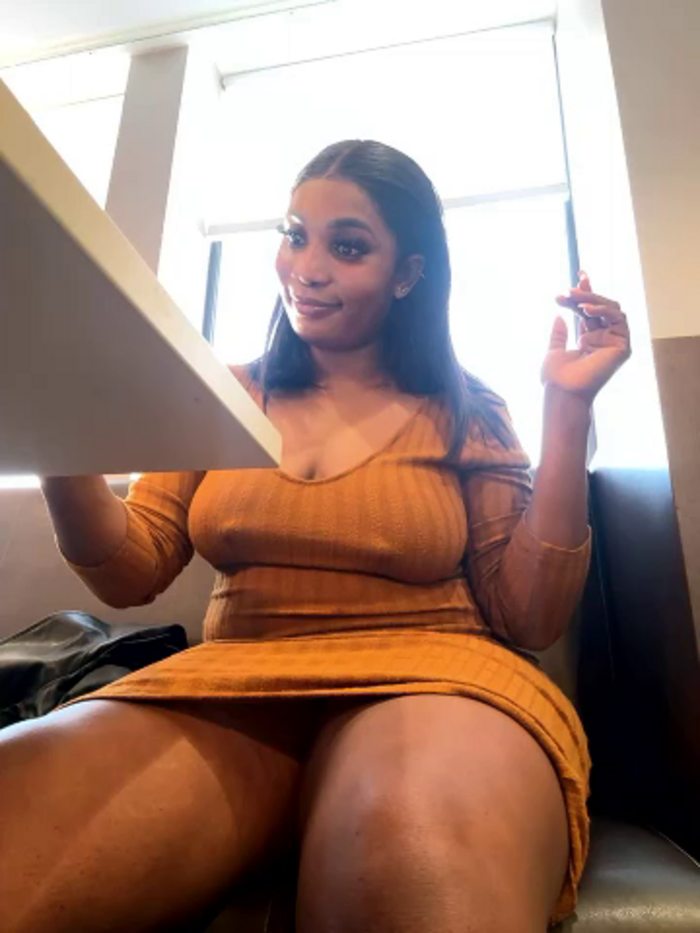 __Nessa__