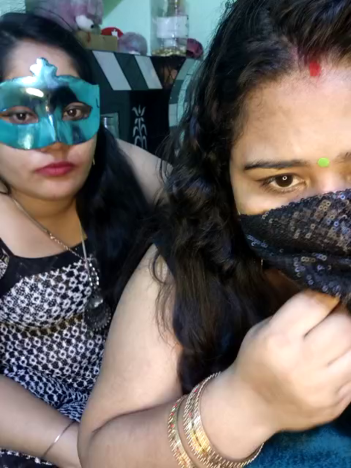 Indian_hotmilfs