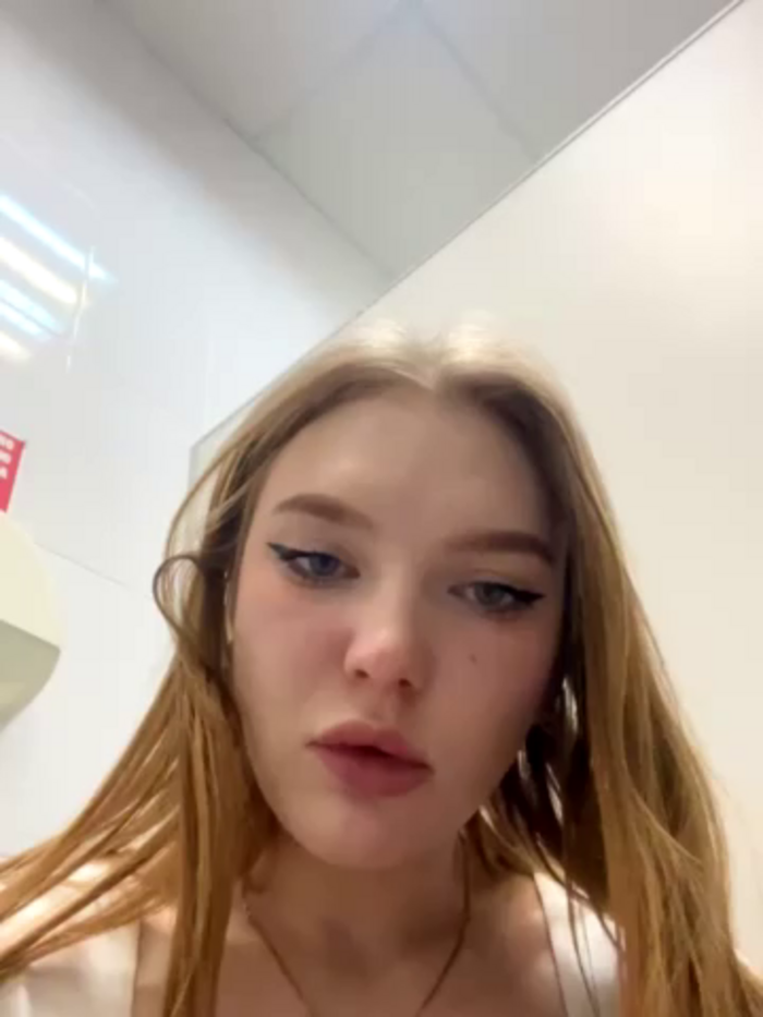 AmmyHot