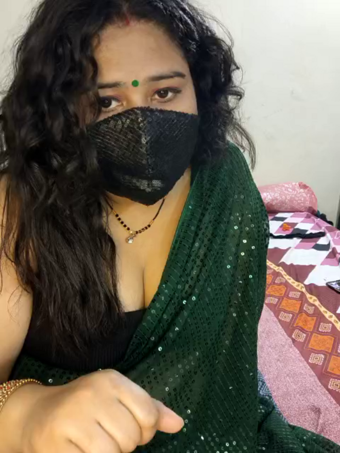 Indian_hotmilfs
