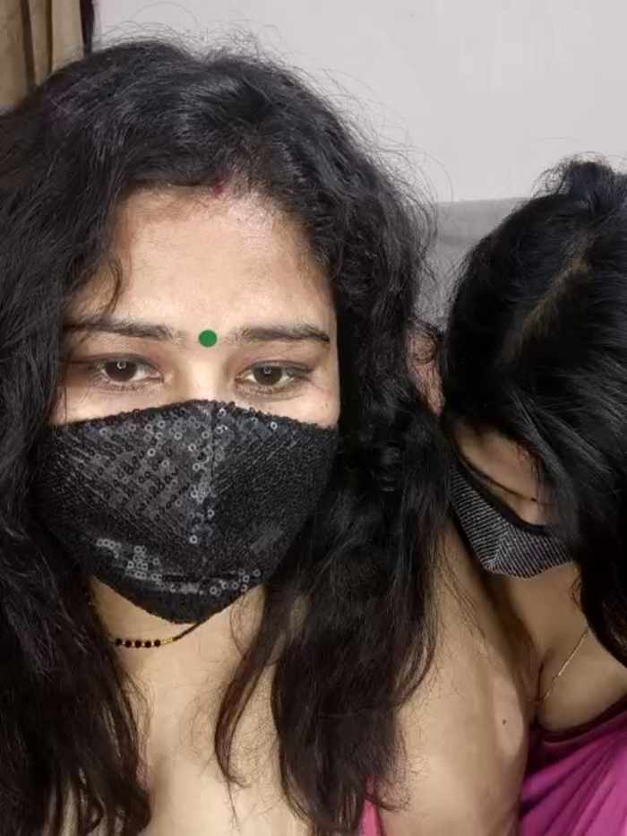 Indian_hotmilfs
