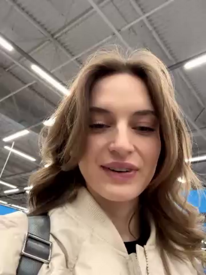 -AngelAri-