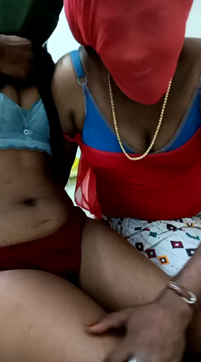Tamil-lesbian