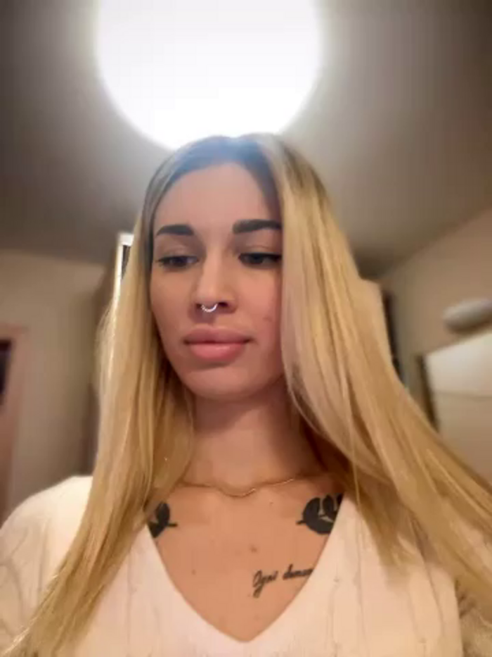 Charming_Ritta
