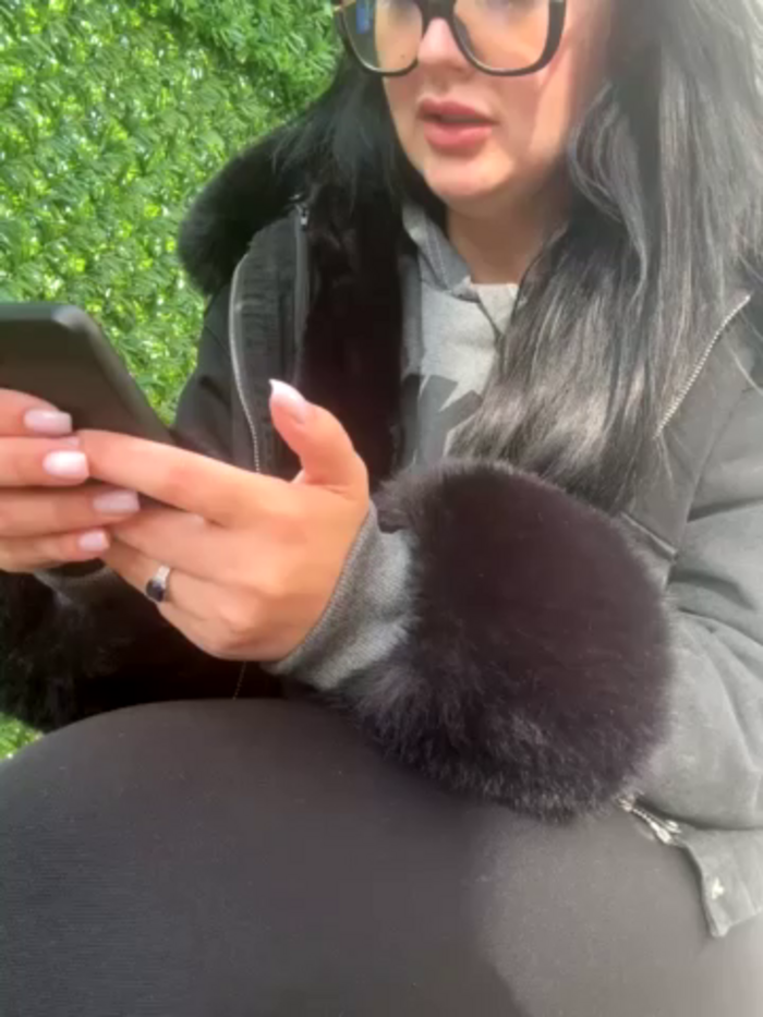 Young_hot_mom