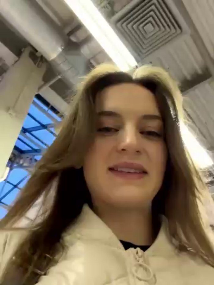 -AngelAri-