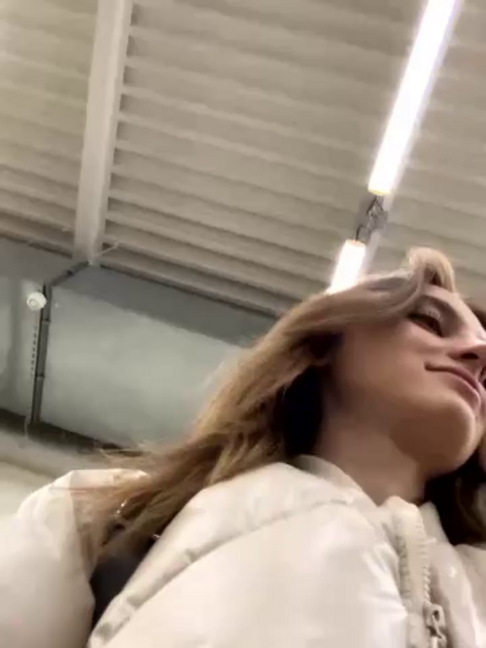 -AngelAri-