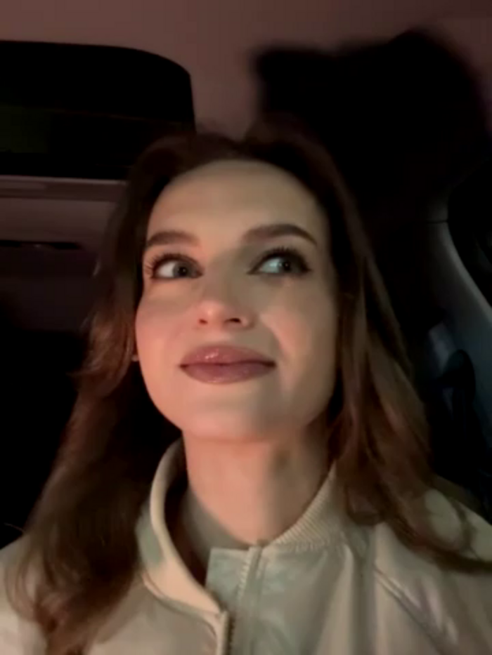 -AngelAri-