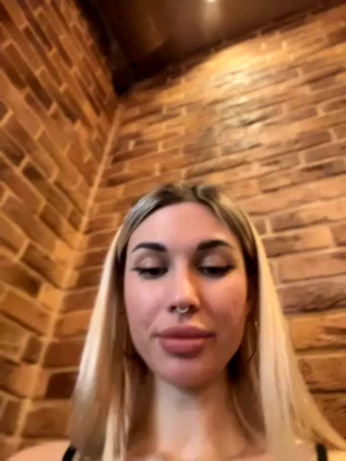 Charming_Ritta