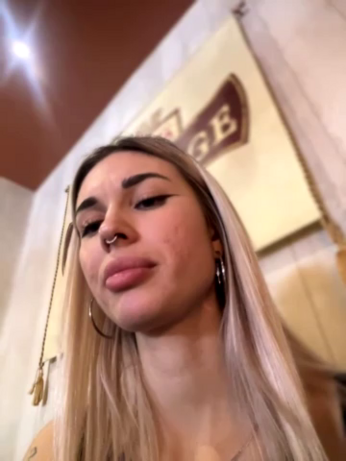 Charming_Ritta
