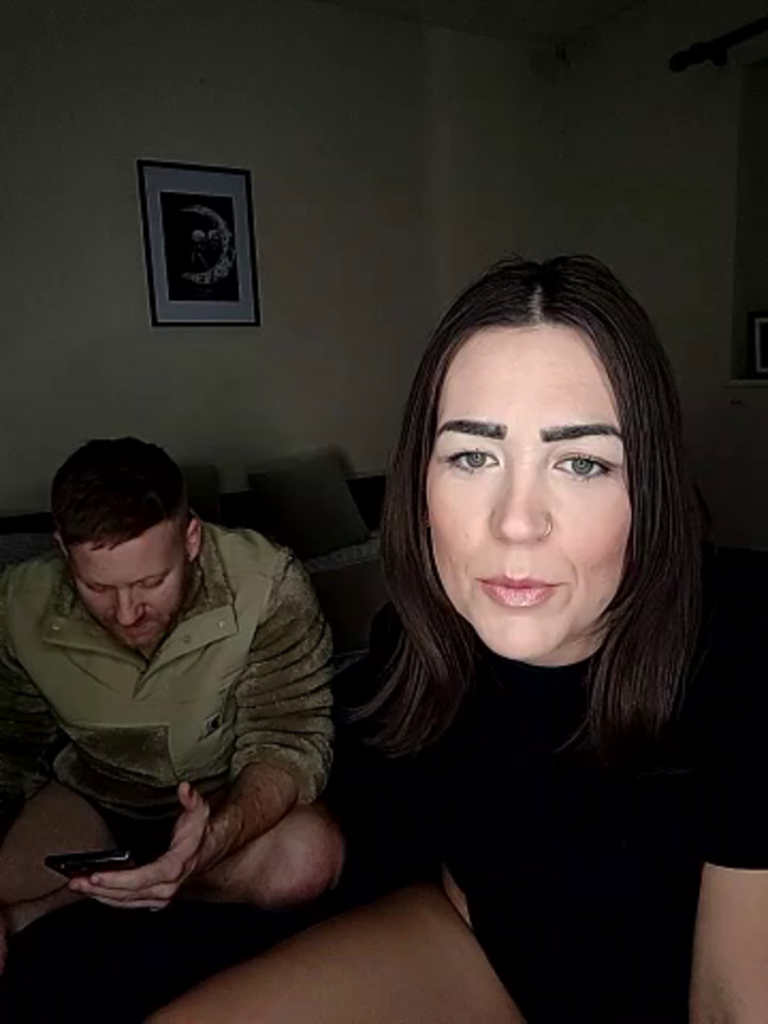 Thecouplenxtdoor