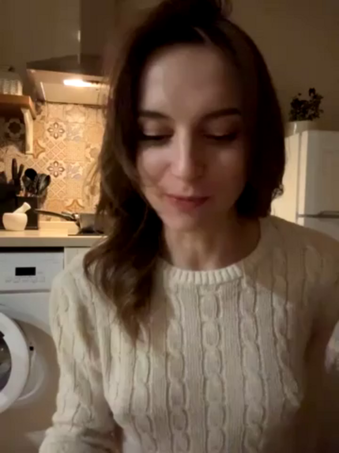 -AngelAri-