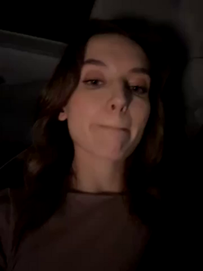 -AngelAri-