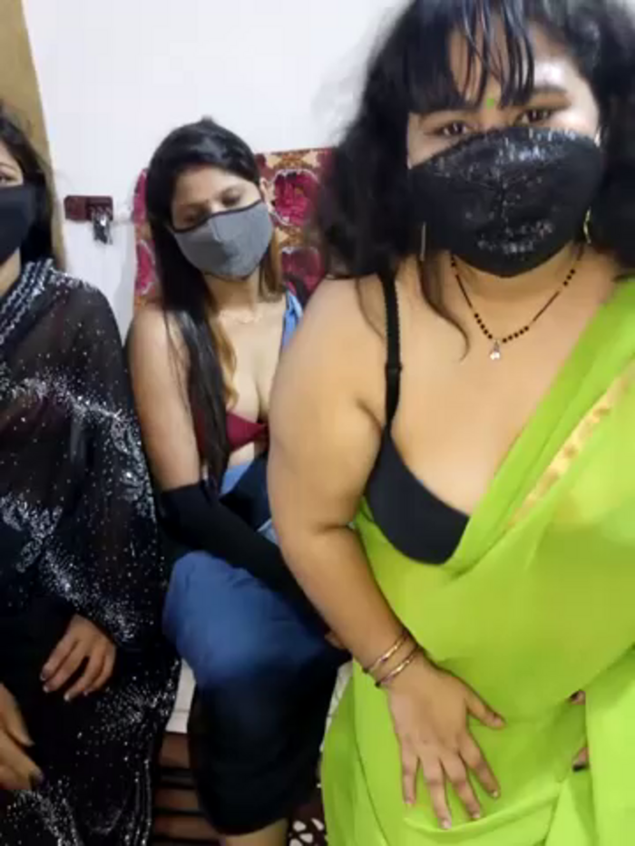 Indian_hotmilfs