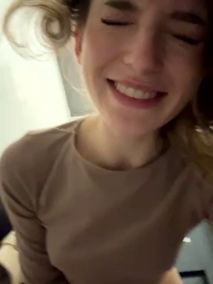 -AngelAri-