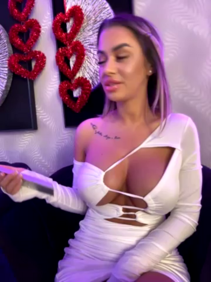 KirstieVegas
