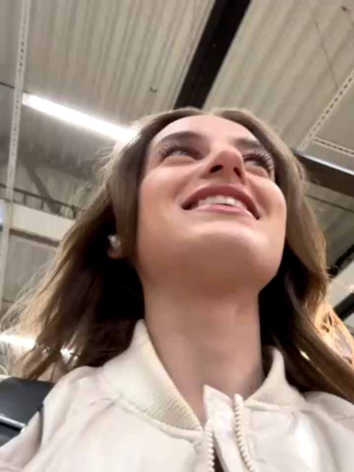 -AngelAri-