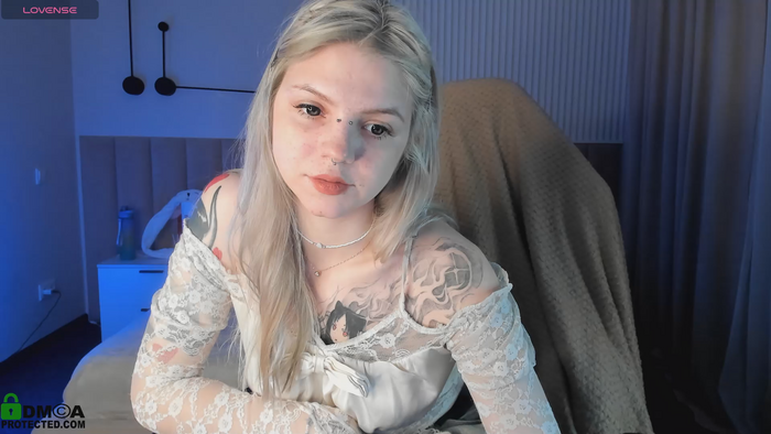 Shy_Jully