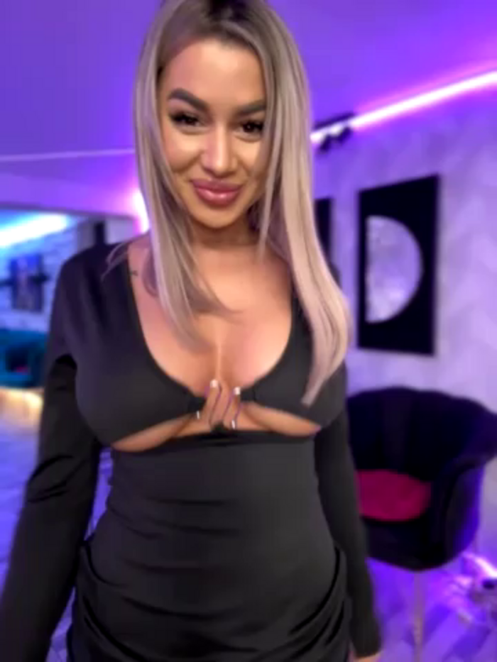 KirstieVegas
