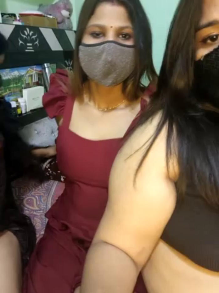 Indian_hotmilfs