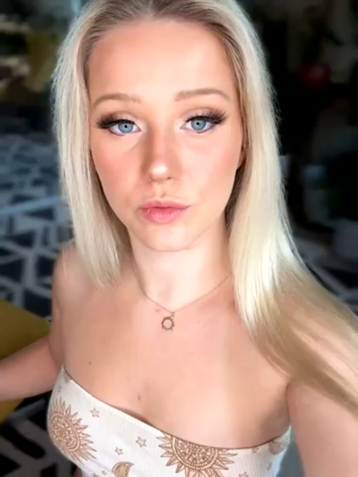lexi_luv