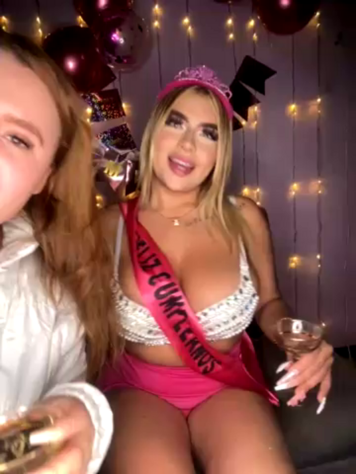 MiaWhitePink_
