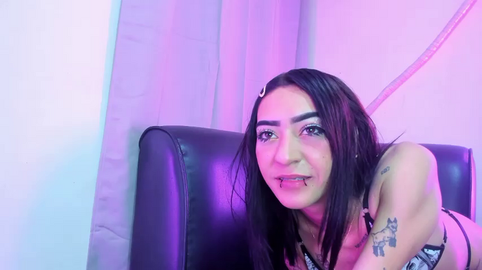 Gothic_slut-without_limit