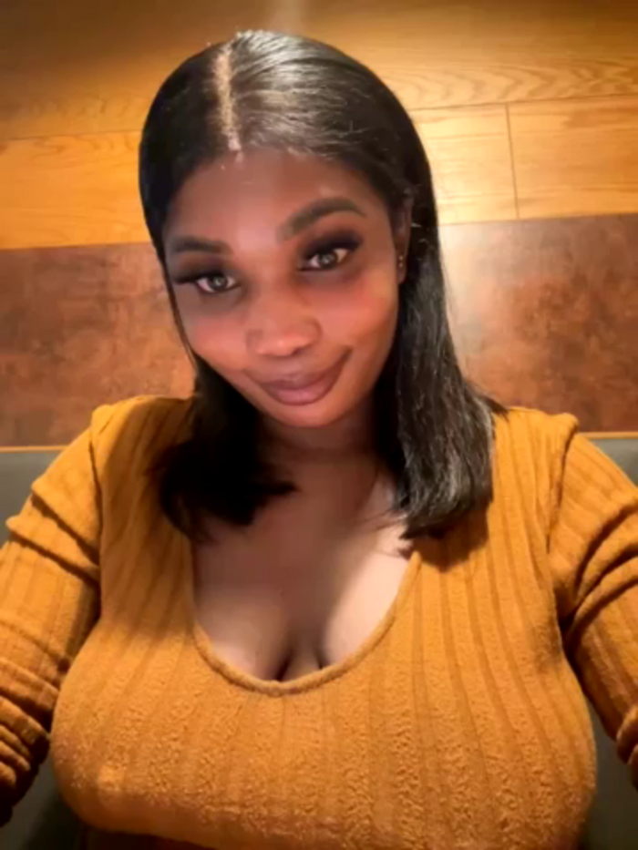 __Nessa__