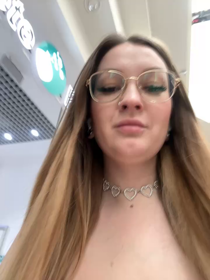 Teya_moon_