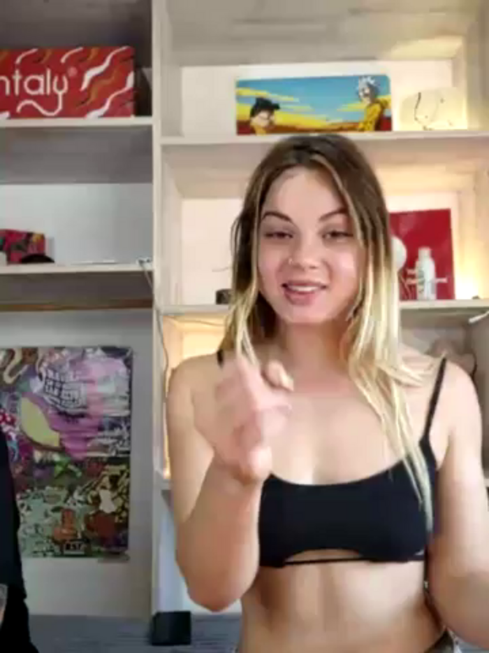 Elnonoykeila77