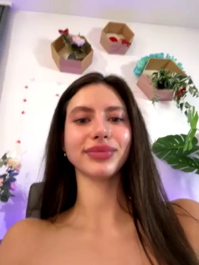 Ellzaa_