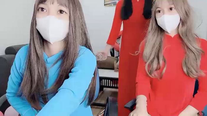 Mono-Stewardesss