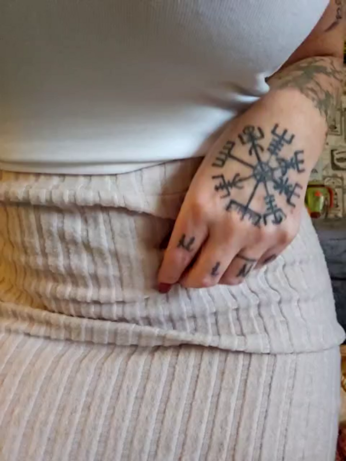 Tattooed_curvy_mommaxoxo