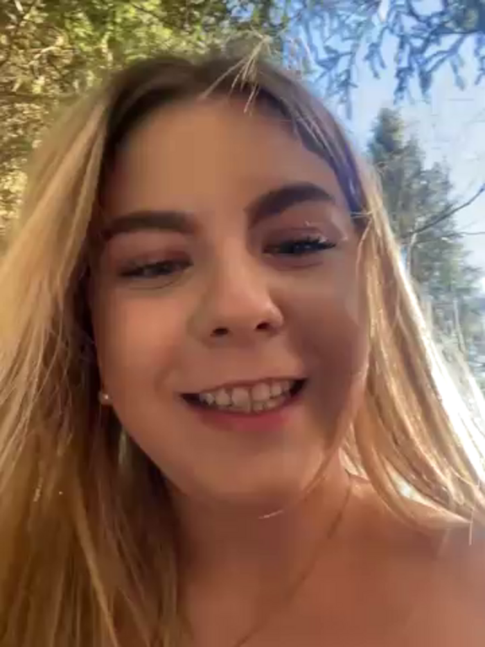 LaraBlond