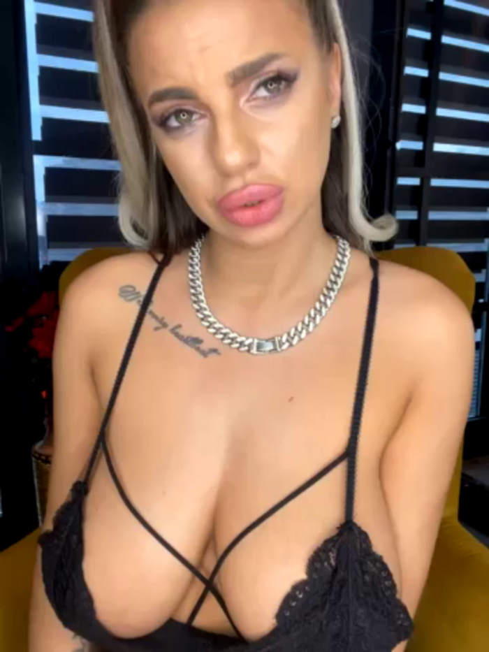 CassieJollie