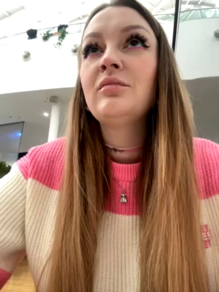 Teya_moon_