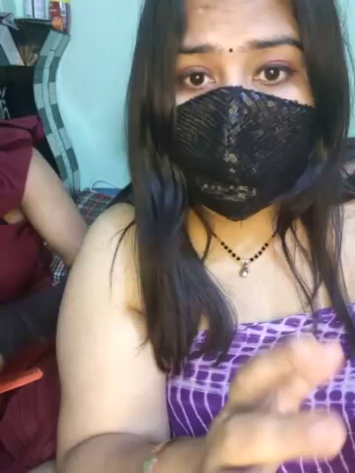 Indian_hotmilfs