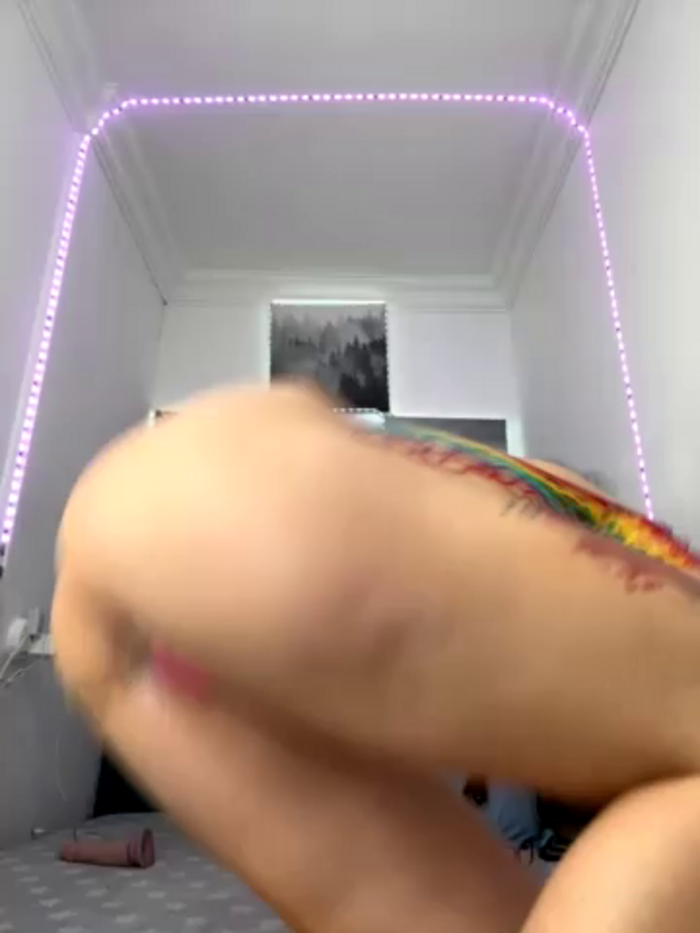 RedAssHottie