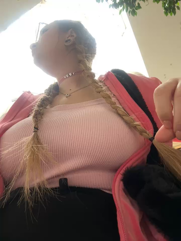 Teya_moon_