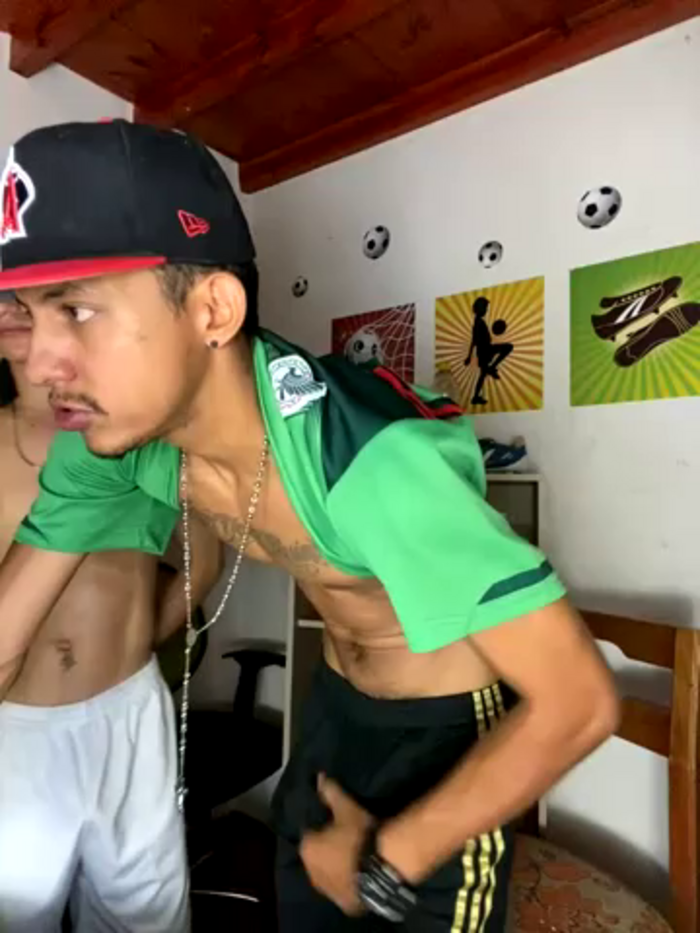 skinny23cm