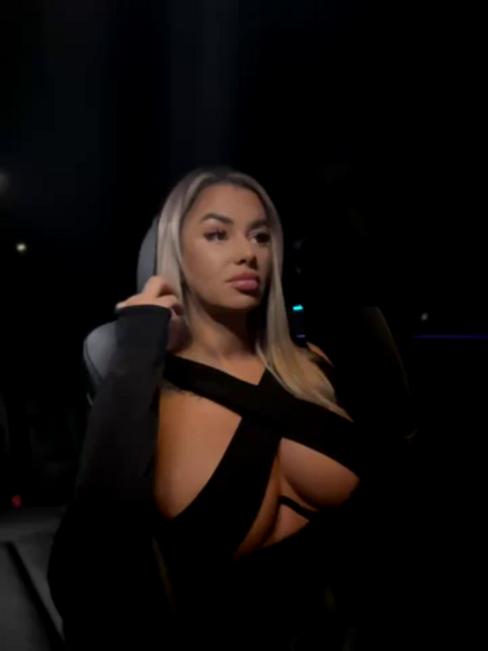 KirstieVegas