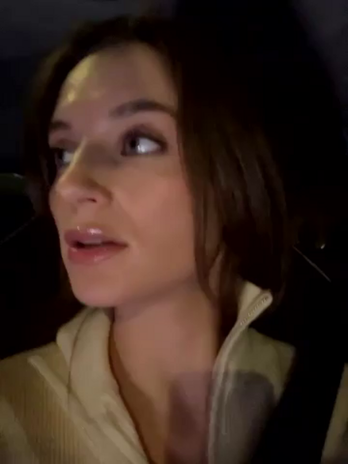 -AngelAri-