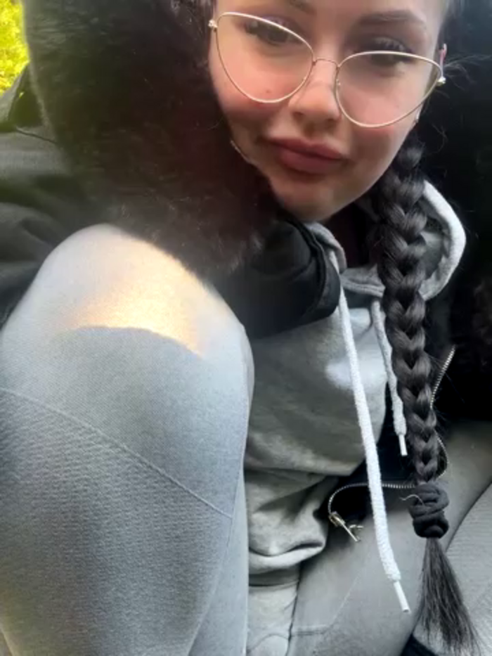Young_hot_mom